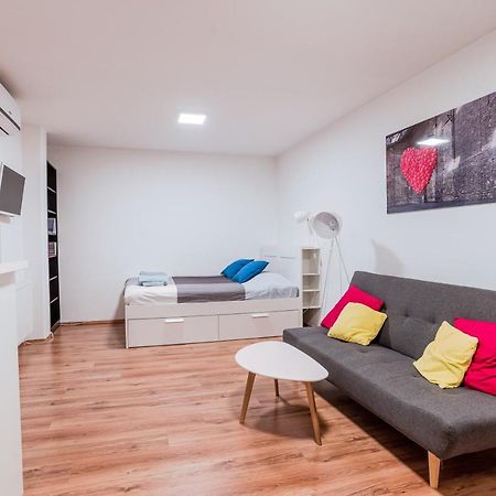 Central Studio Boulevard Budapeşte Dış mekan fotoğraf